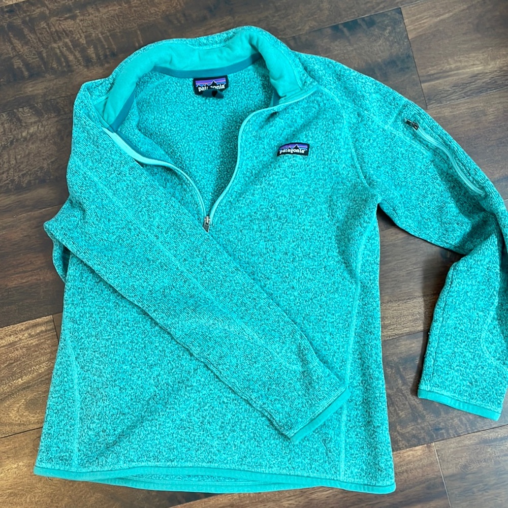 Patagonia green quarter zip